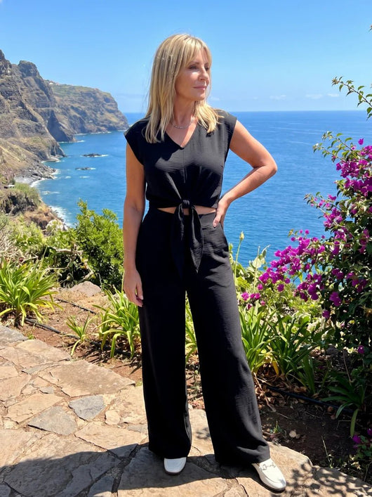 THE LEONORA V NECK PANTS SET - Lavesna