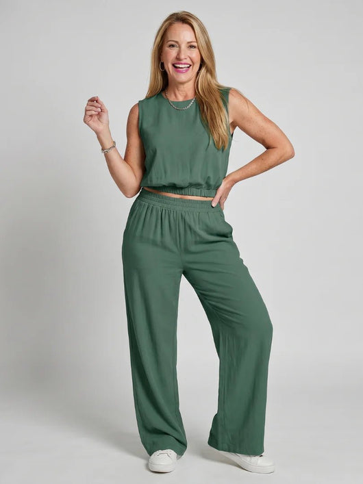 THE OTILIA COMFORT PANTS SET - Lavesna